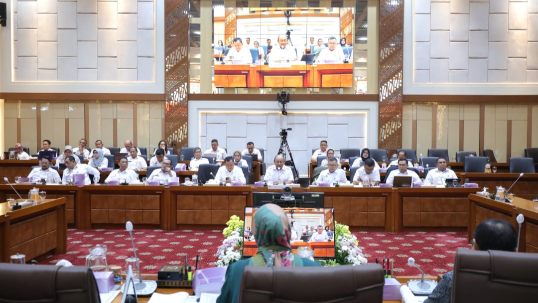Rapat dengan Komisi IX DPR, BGN Bener Meriah Paparkan Progres MBG 